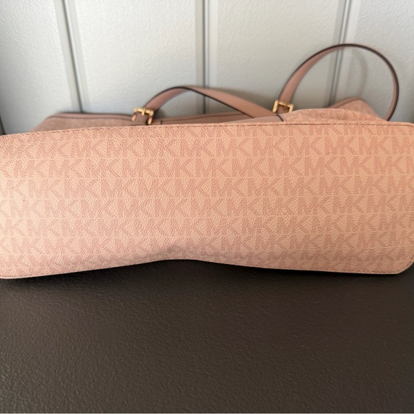 Michael Kors Pink Signature MK Tote with Gold Charm - Picture 5 of 5